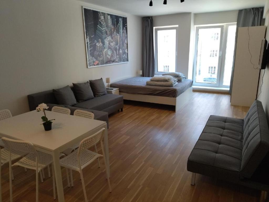 פראג Brand New Studio Apartment #24 In Elite Residence With Free Secure Parking In The Center מראה חיצוני תמונה